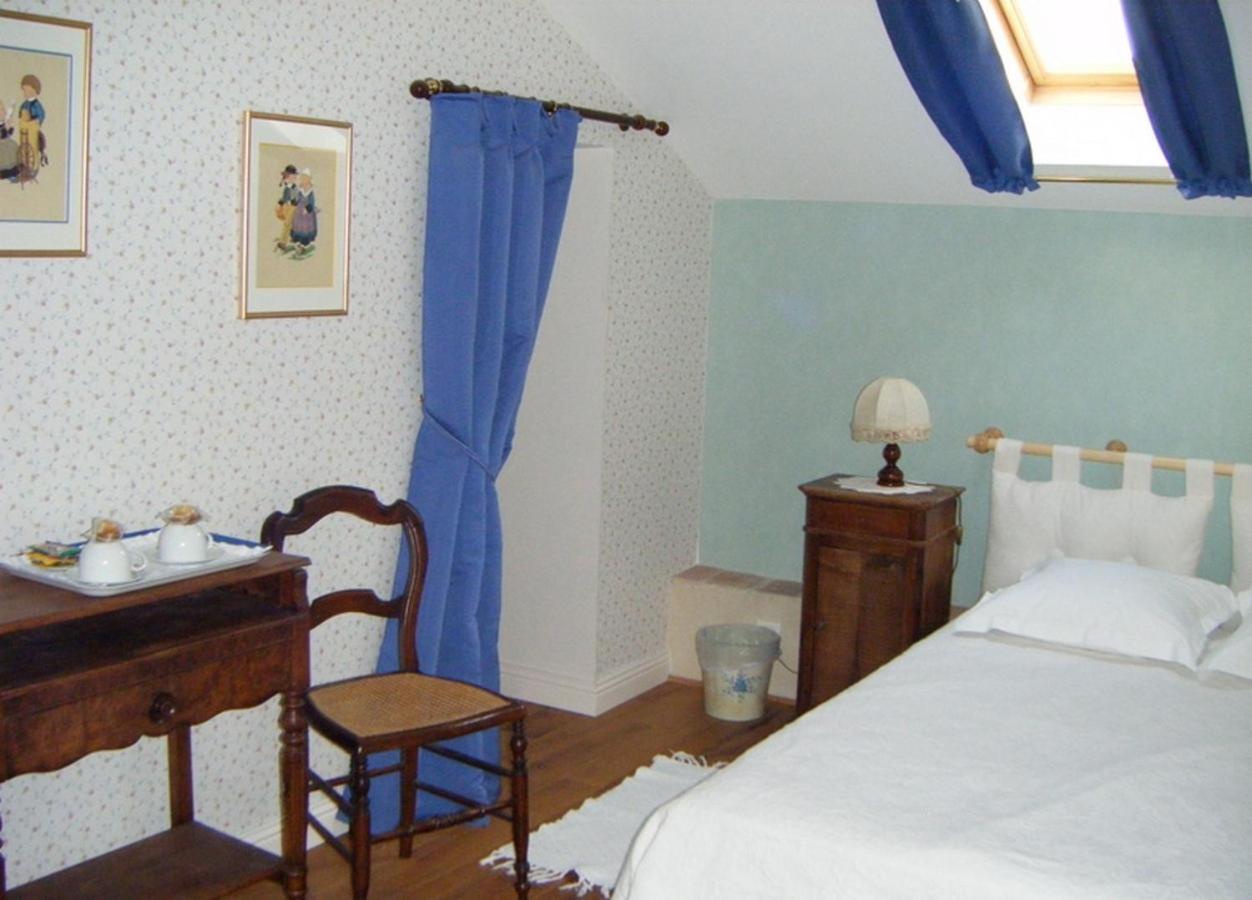 Chambres D'Hotes Le Pont Romain Montfort-le-Gesnois Bagian luar foto